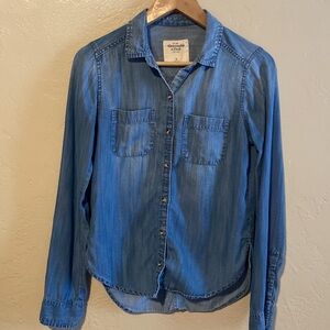Women’s Abercrombie & Fitch Boyfriend Chambray Denim Button Shirt XS Vintage